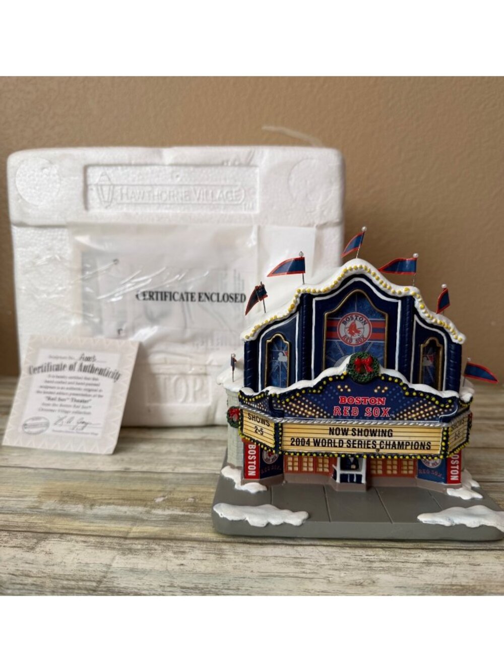 2005 Hawthorne Christmas Village Boston Red Sox Lighted Theater w/ COA Box Cord